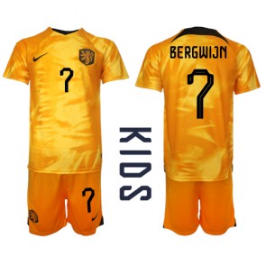 Holland Steven Bergwijn #7 Hjemmebanesæt Børn VM 2022 Kort ærmer (+ korte bukser)